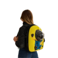 MOCHILA CON CAPSULA ESTAMPADA